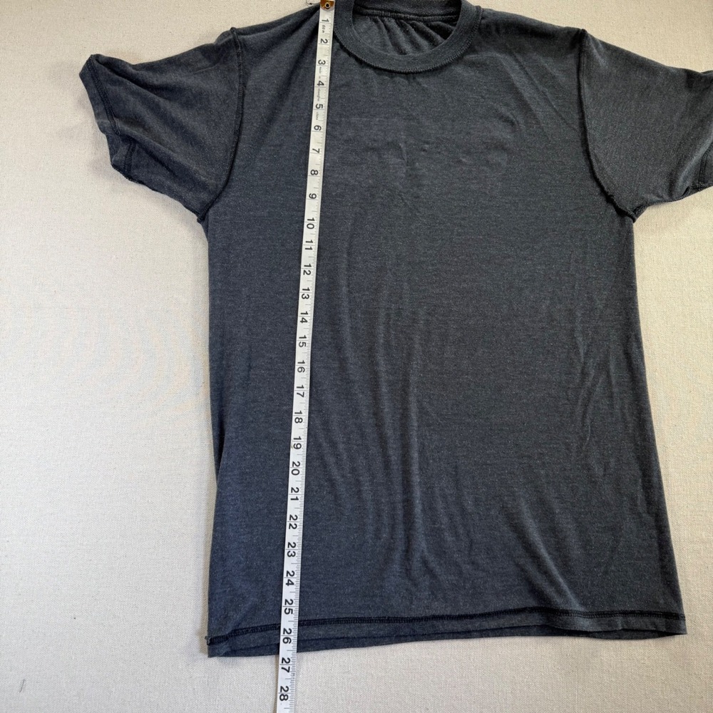 Levis Mens Graphic T-Shirt Charcoal Gray Red Batwing Logo Size S Short Sleeve - Picture 7 of 8